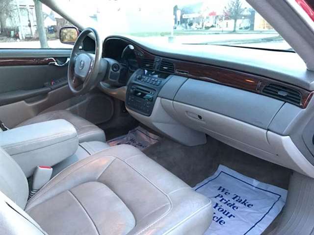 2005 Cadillac Deville 4dr Sedan